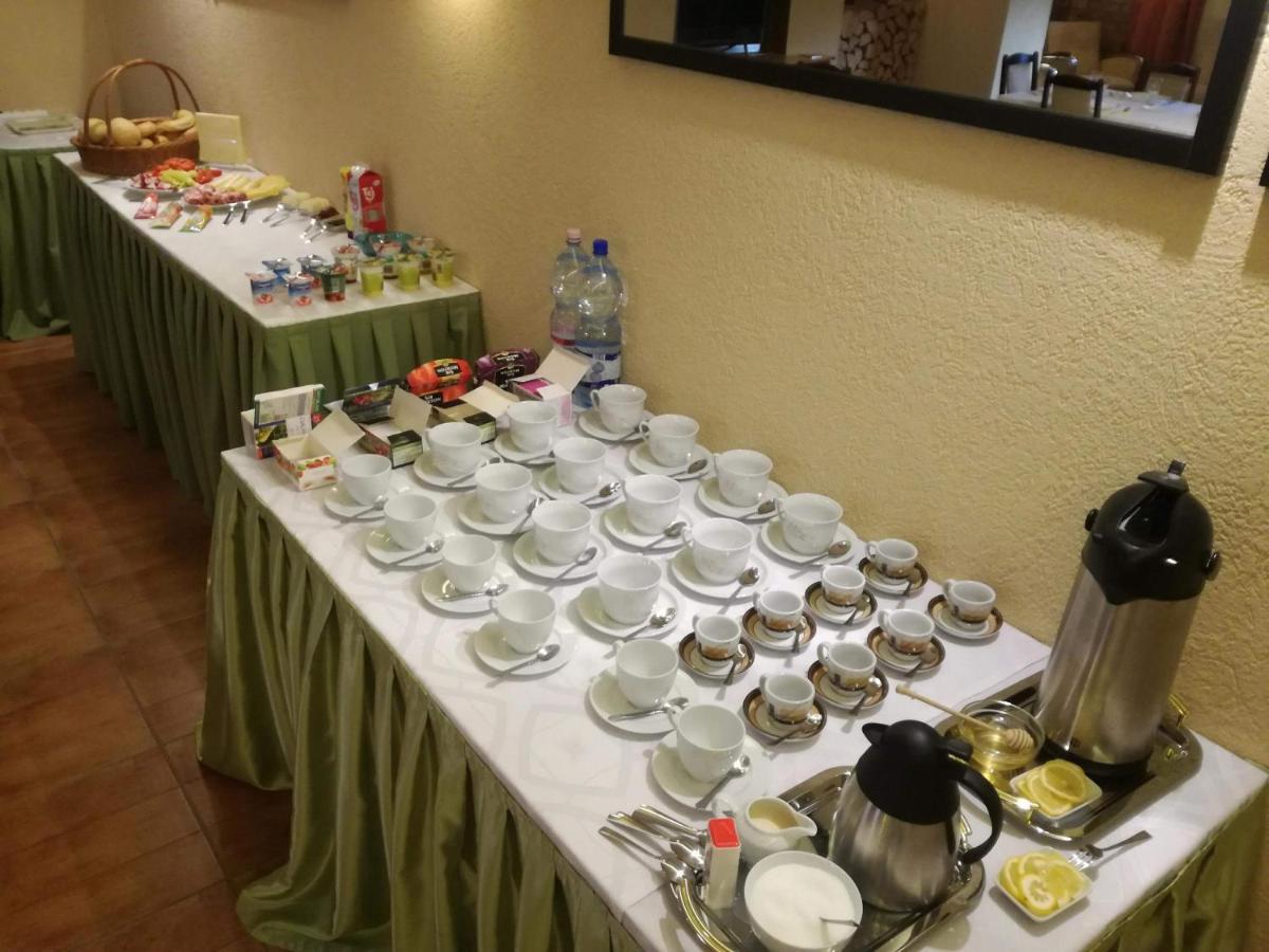 Szilvia Panzio Gyomaendrod Bed & Breakfast Bagian luar foto