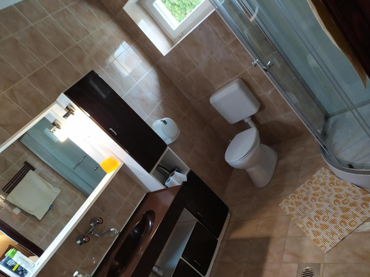 Szilvia Panzio Gyomaendrod Bed & Breakfast Bagian luar foto