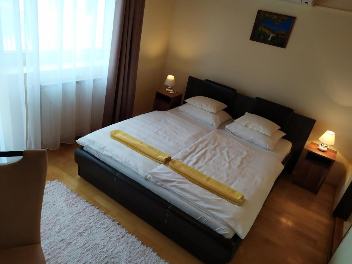 Szilvia Panzio Gyomaendrod Bed & Breakfast Bagian luar foto